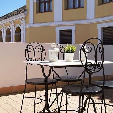 Apartamentos Turisticos La Encarnacion إشبيلية المظهر الخارجي الصورة