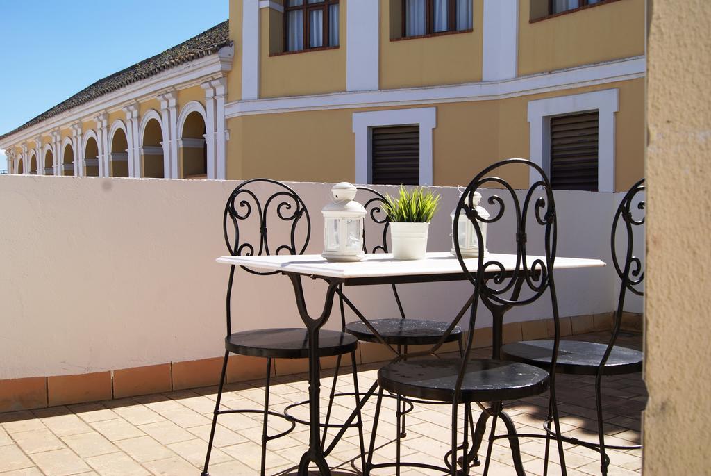 Apartamentos Turisticos La Encarnacion إشبيلية المظهر الخارجي الصورة