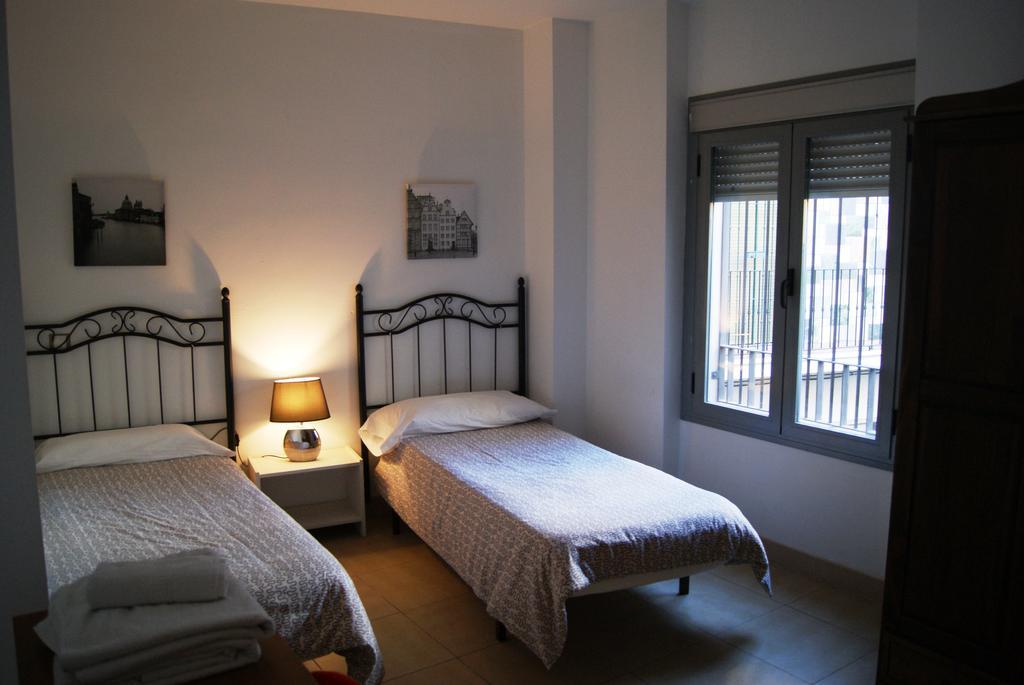 Apartamentos Turisticos La Encarnacion إشبيلية المظهر الخارجي الصورة