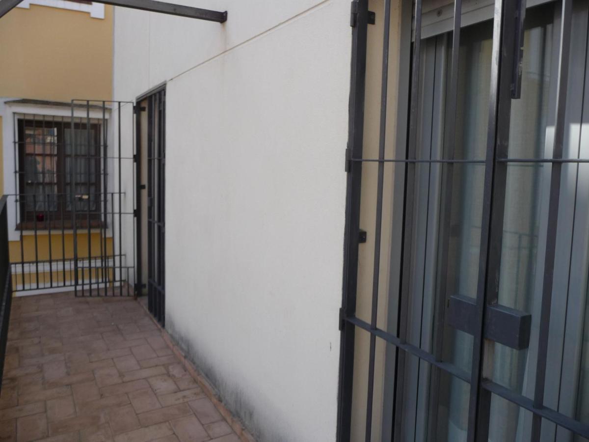 Apartamentos Turisticos La Encarnacion إشبيلية الغرفة الصورة